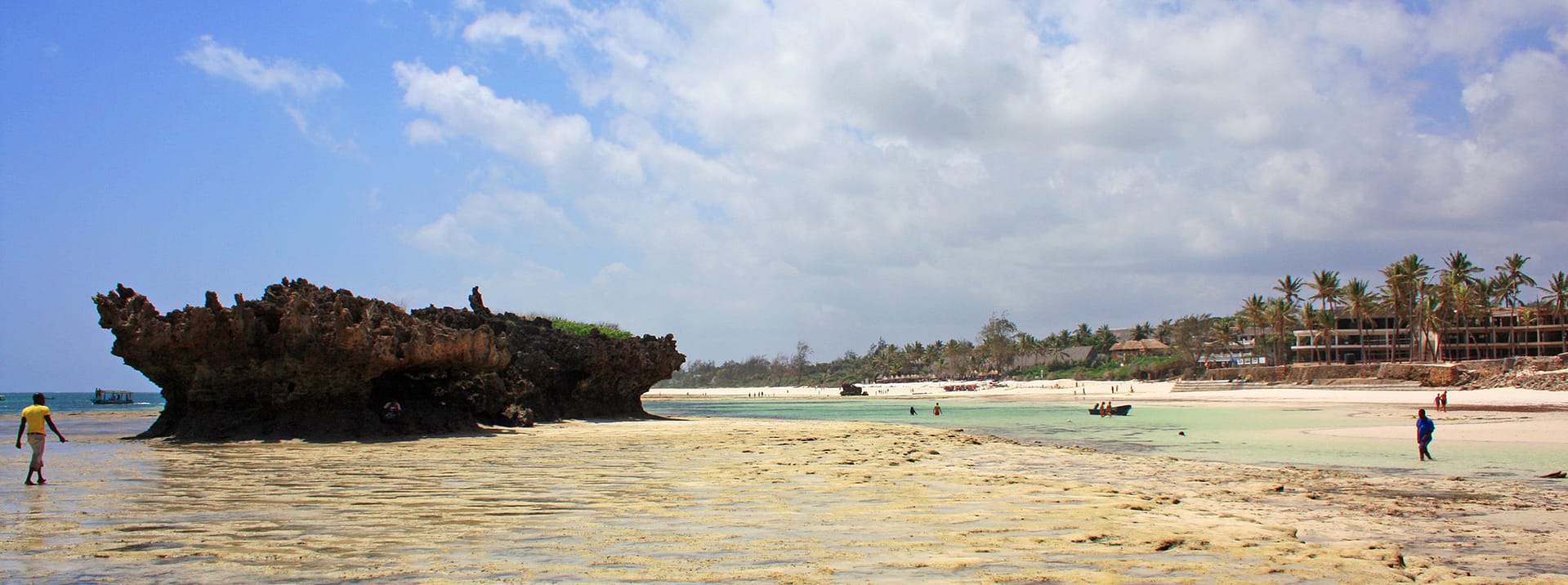 Which towns are there on Kenya's north coast?
